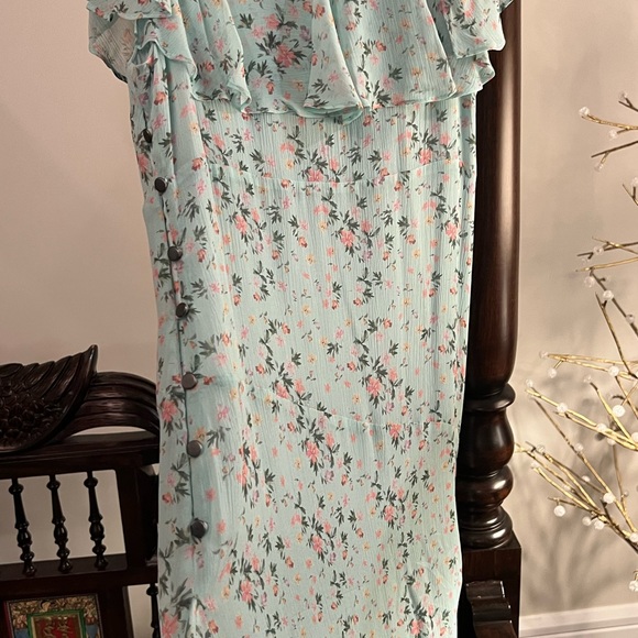 Nicole Miller floaty pale green chiffon dress with ruffle collar, asymmetric hem - Picture 6 of 13